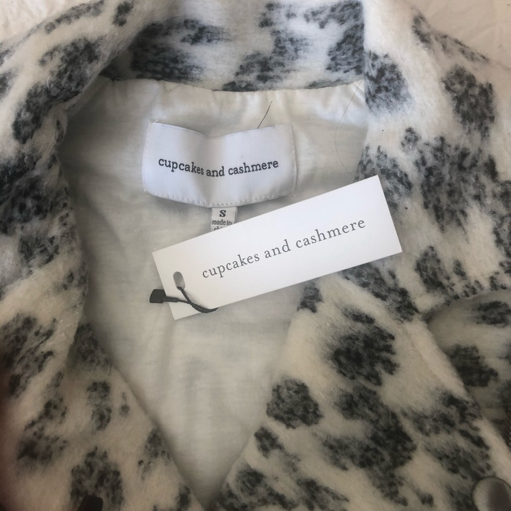 Jacket - Picture 5 of 5